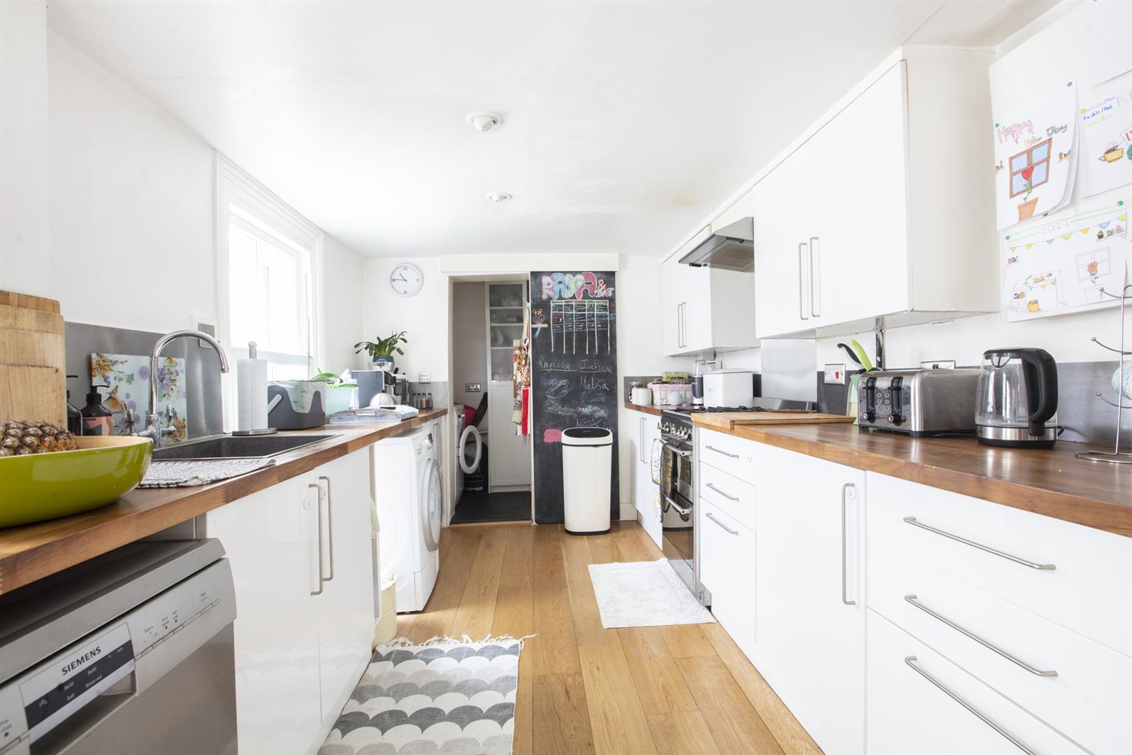 House - End Terrace For Sale in Ada Road, Camberwell, SE5 923 view5