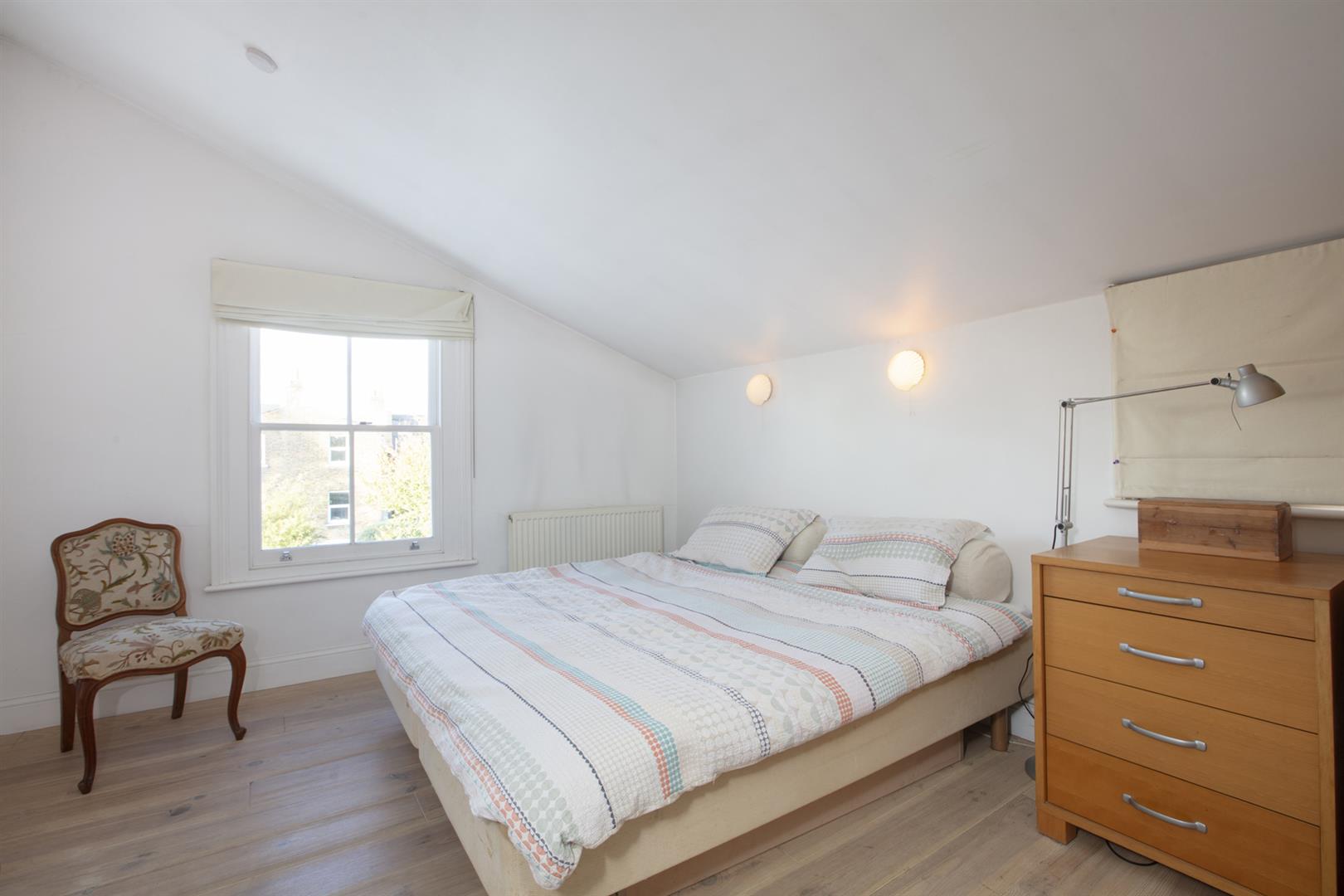 House - Semi-Detached Under Offer in Ashbourne Grove, East Dulwich, SE22 1181 view37