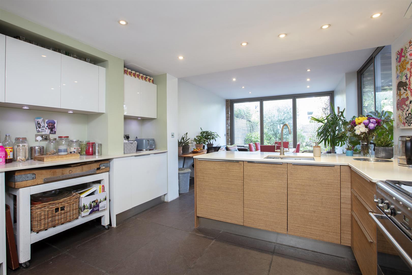House - Semi-Detached Under Offer in Ashbourne Grove, East Dulwich, SE22 1181 view20