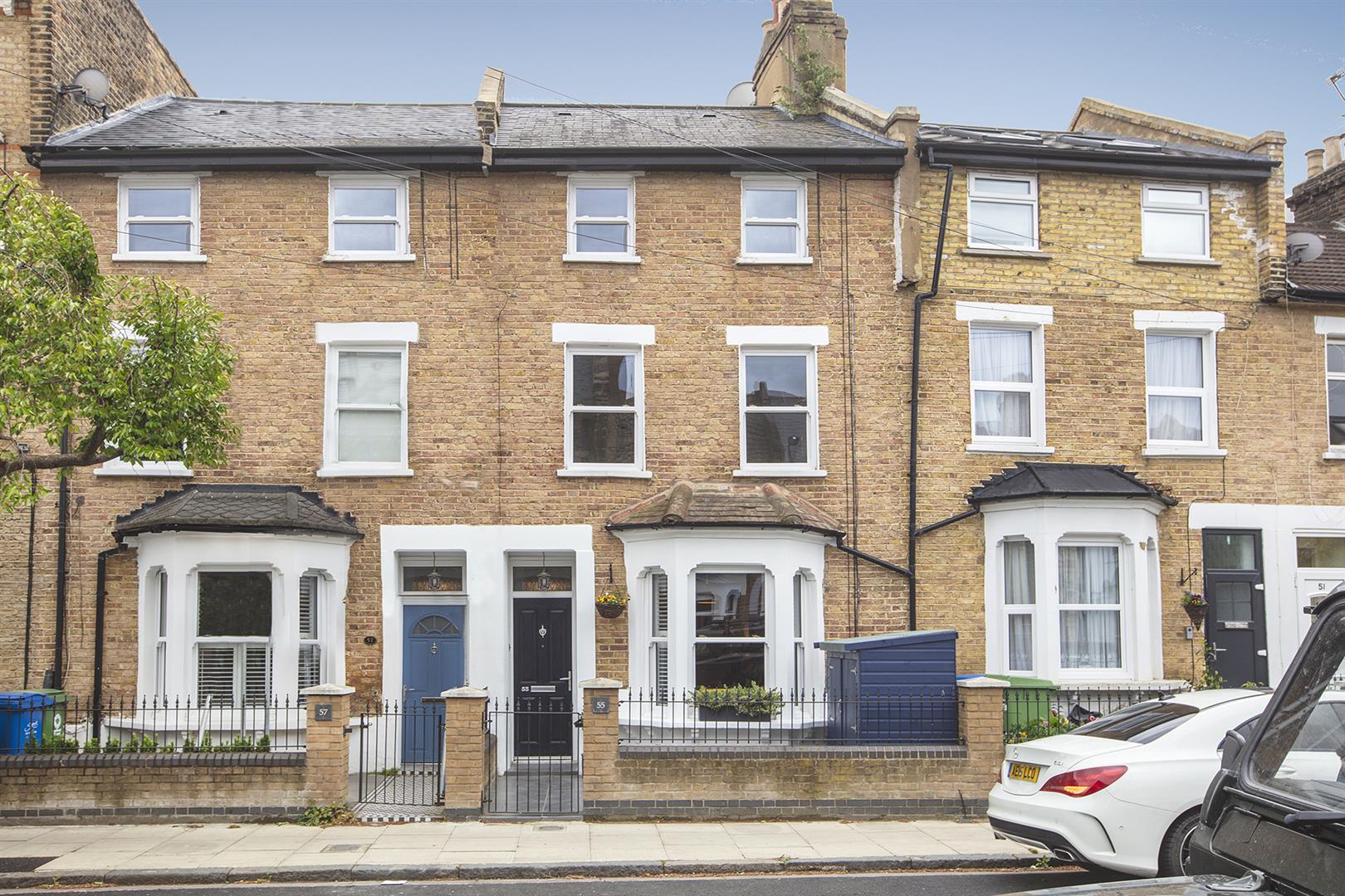 House - Terraced Sold in Astbury Road, Peckham, SE15 822 view1