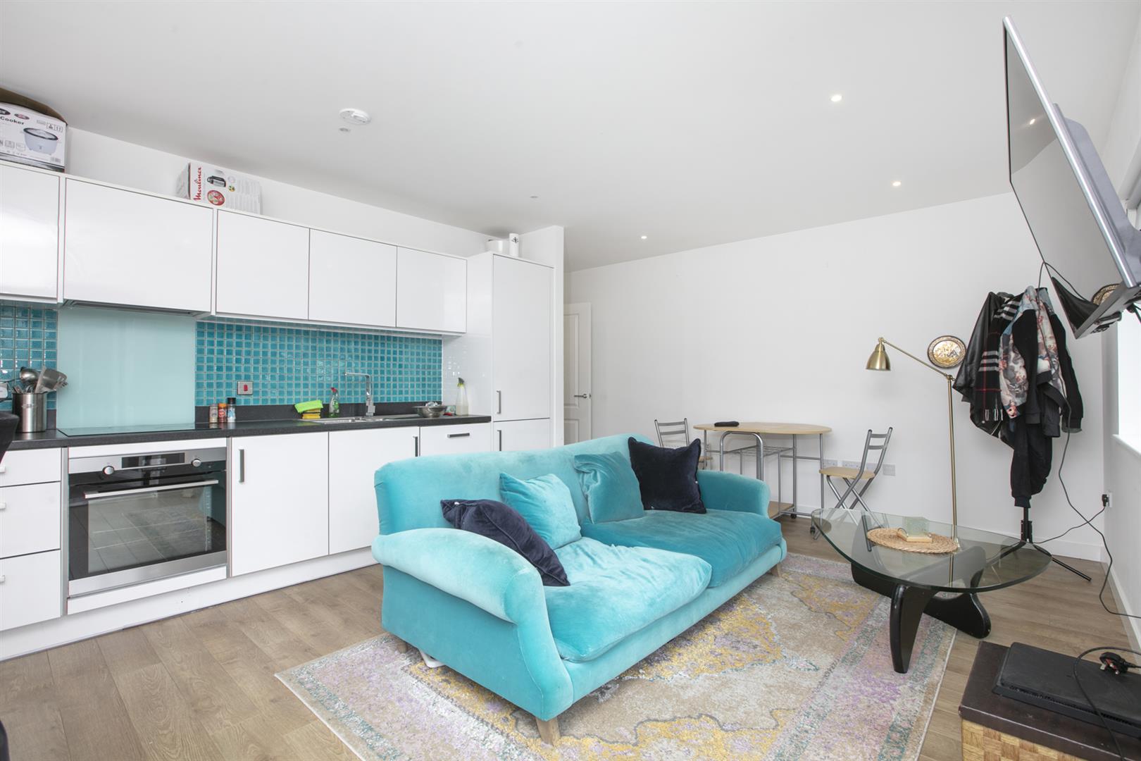 Flat - Purpose Built For Sale in Benhill Road, Camberwell, SE5 928 view7
