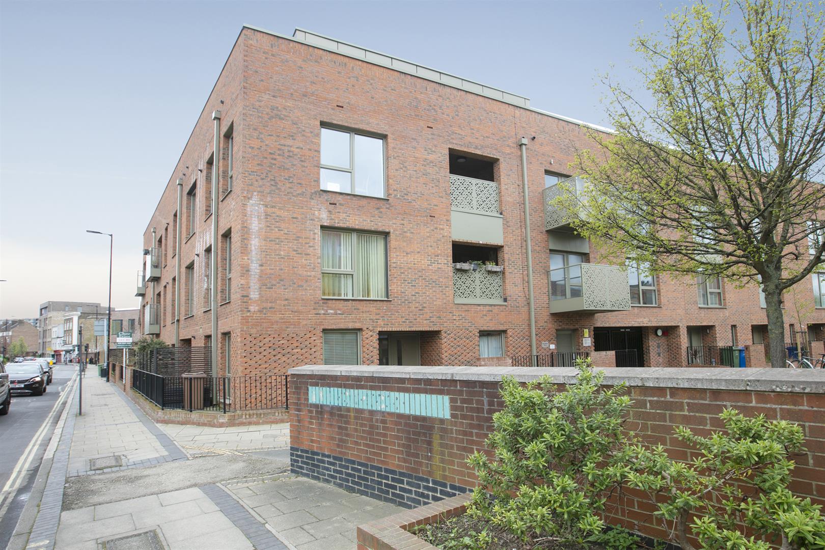 Flat - Purpose Built For Sale in Benhill Road, Camberwell, SE5 928 view13