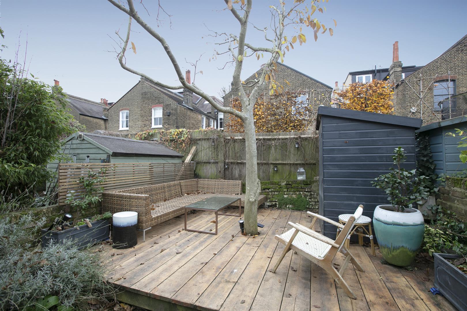 House - Semi-Detached Sold in Bicknell Road, Herne Hill, SE5 887 view13