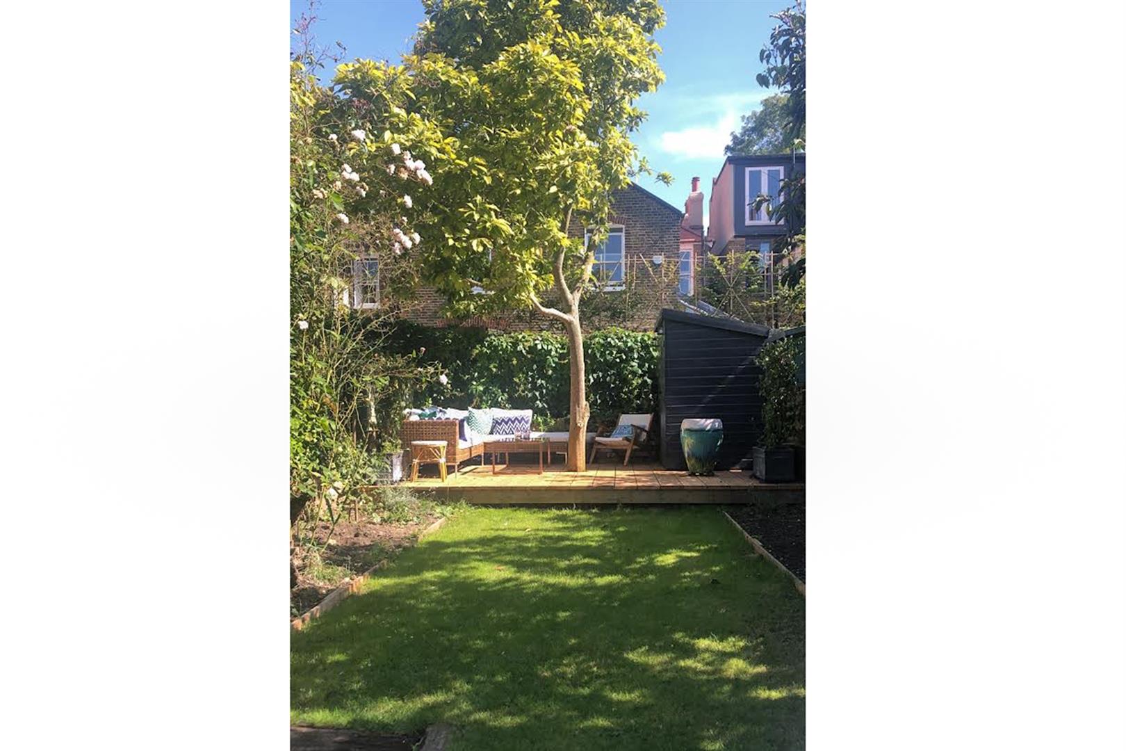 House - Semi-Detached For Sale in Bicknell Road, Herne Hill, SE5 887 view27
