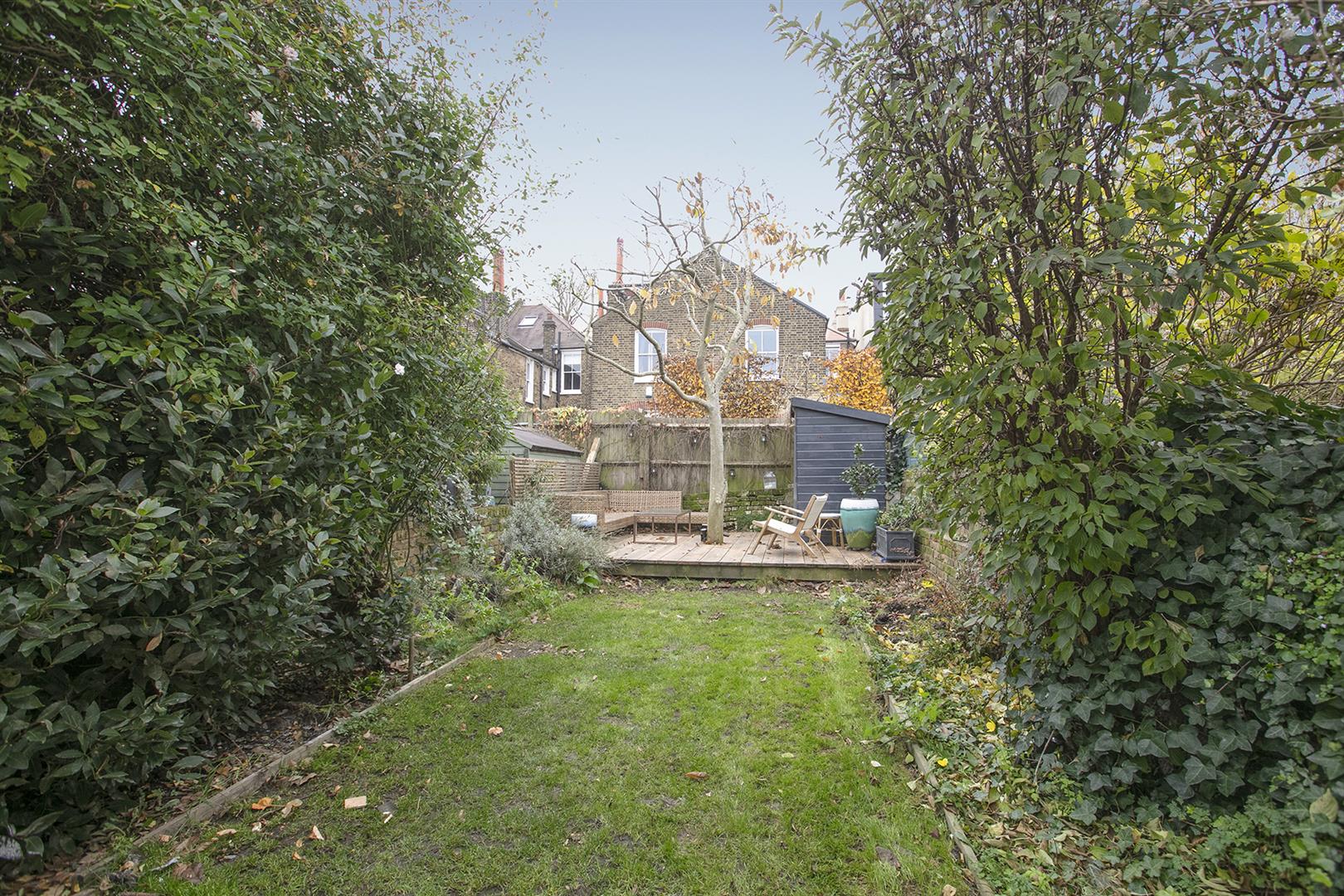 House - Semi-Detached Sold in Bicknell Road, Herne Hill, SE5 887 view14