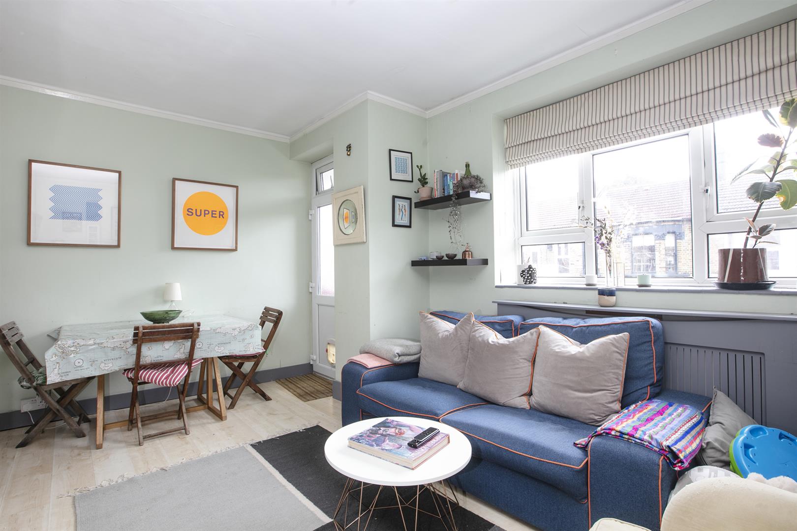 Flat - Purpose Built For Sale in Bonsor Street, Camberwell, SE5 870 view1