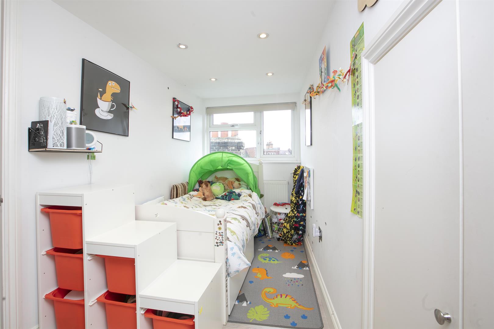 House - Terraced For Sale in Borland Road, Nunhead, SE15 912 view5