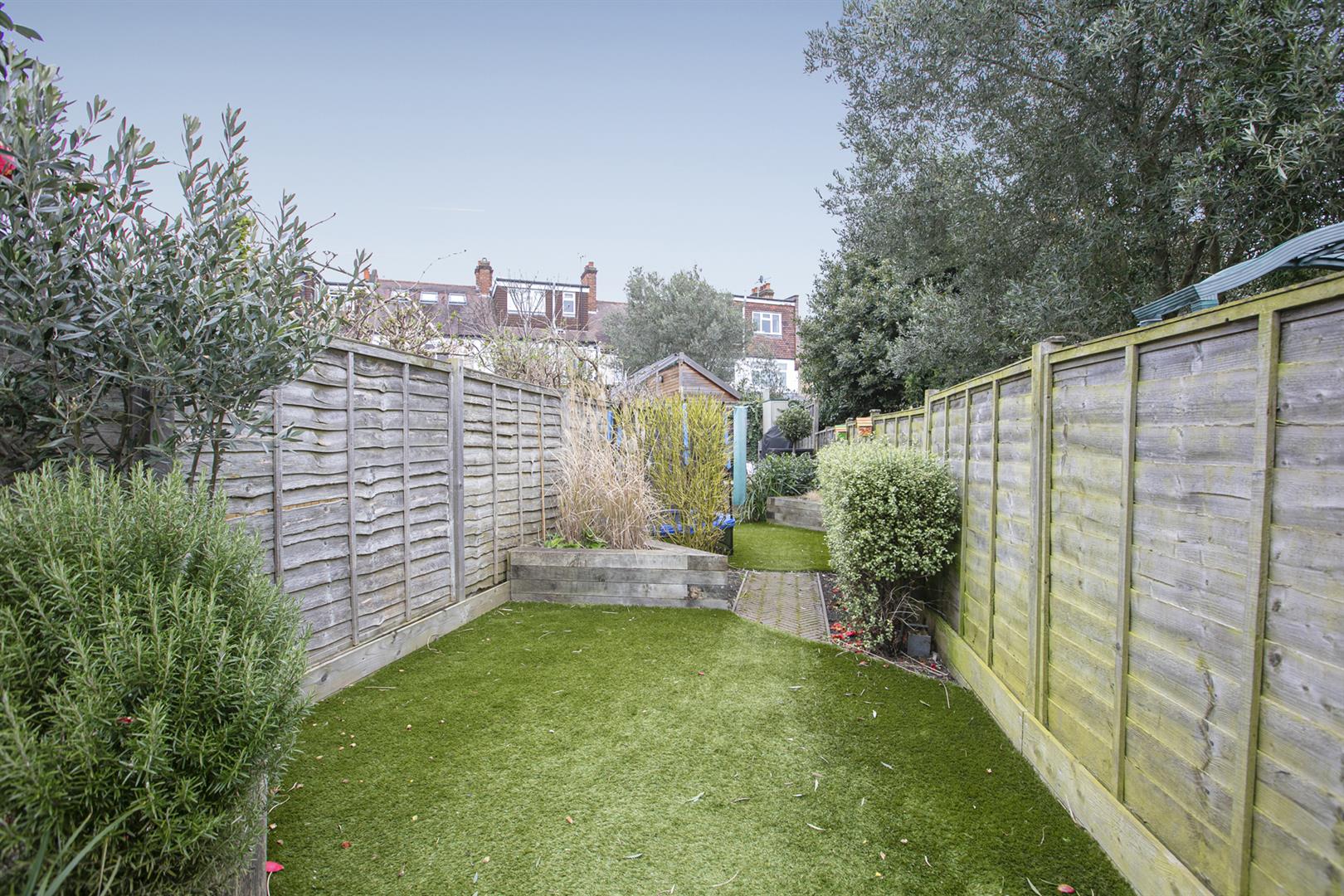 House - Terraced For Sale in Borland Road, Nunhead, SE15 912 view21