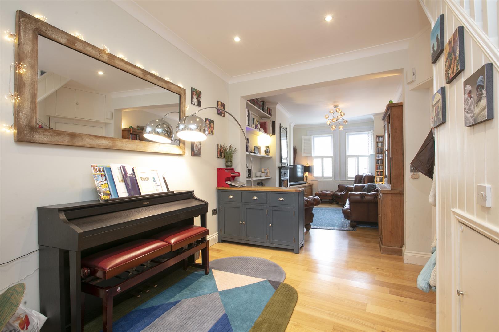 House - Terraced For Sale in Borland Road, Nunhead, SE15 912 view7