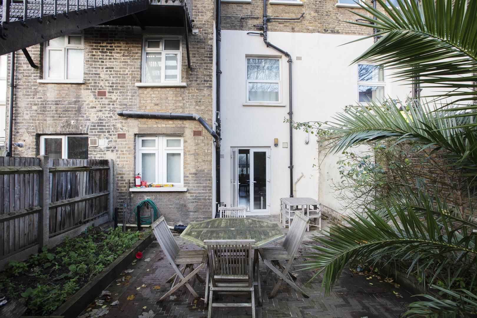 Flat - Conversion Sold in Brunswick Park, Camberwell, SE5 1035 view9