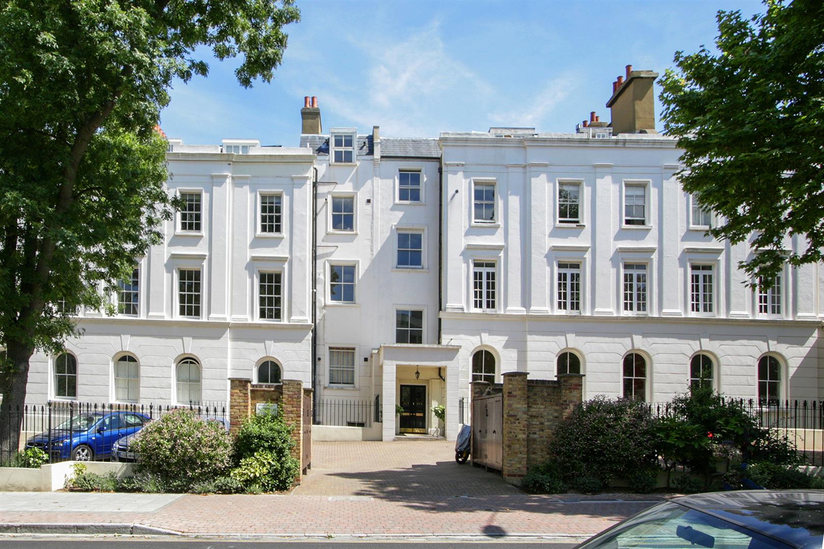 Flat - Conversion For Sale in Camberwell Grove, Camberwell, SE5 1020 view1