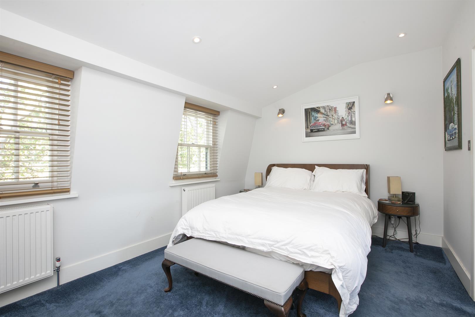 House - Terraced For Sale in Camberwell Grove, Camberwell, SE5 1129 view20