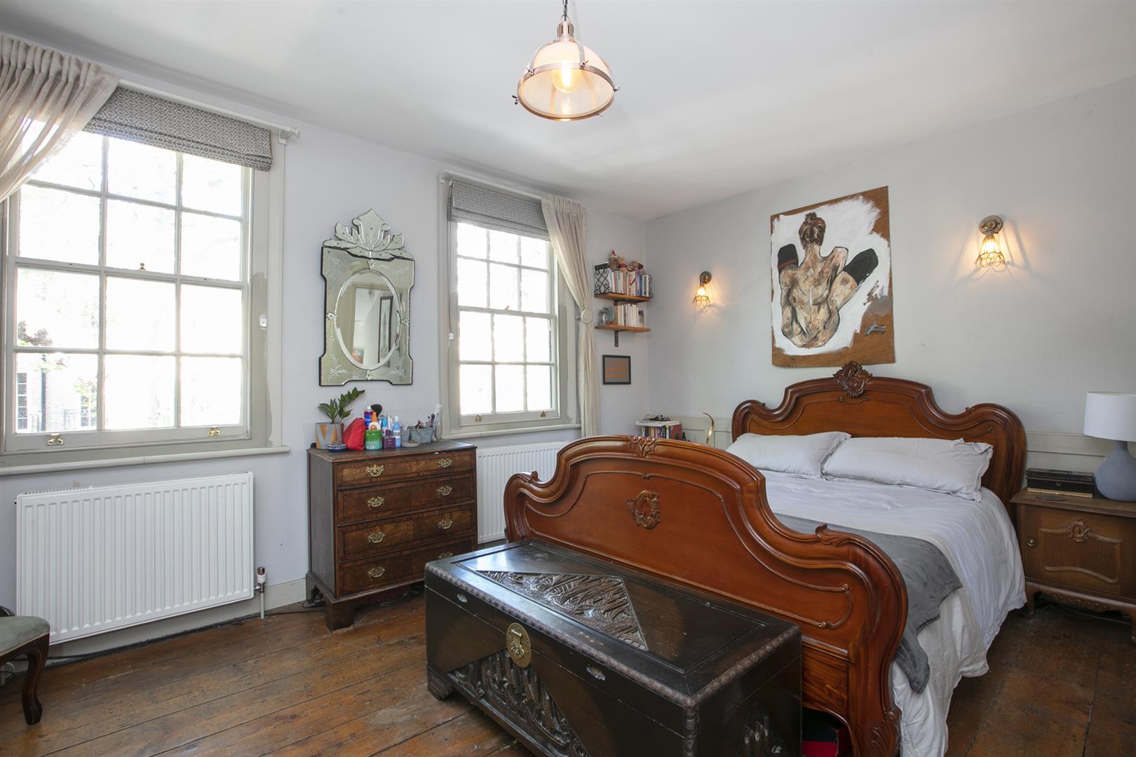 House - Terraced For Sale in Camberwell Grove, Camberwell, SE5 1129 view13