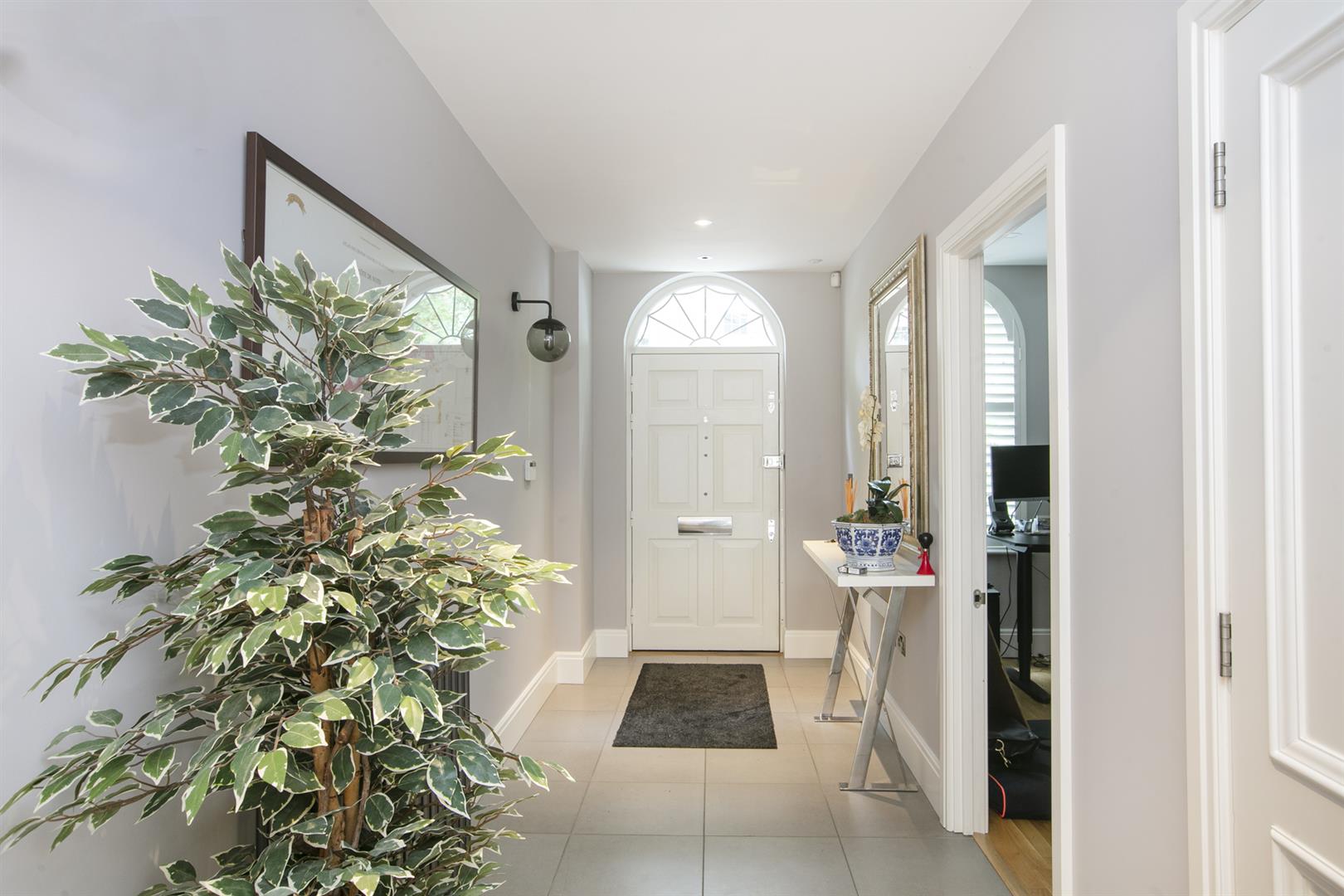 House - Terraced For Sale in Camberwell Grove, Camberwell, SE5 1139 view7