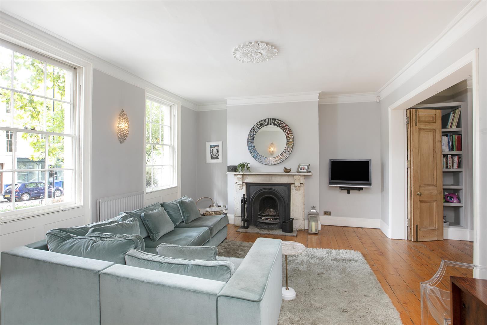 House - Semi-Detached Sold in Camberwell Grove, Camberwell, SE5 876 view2