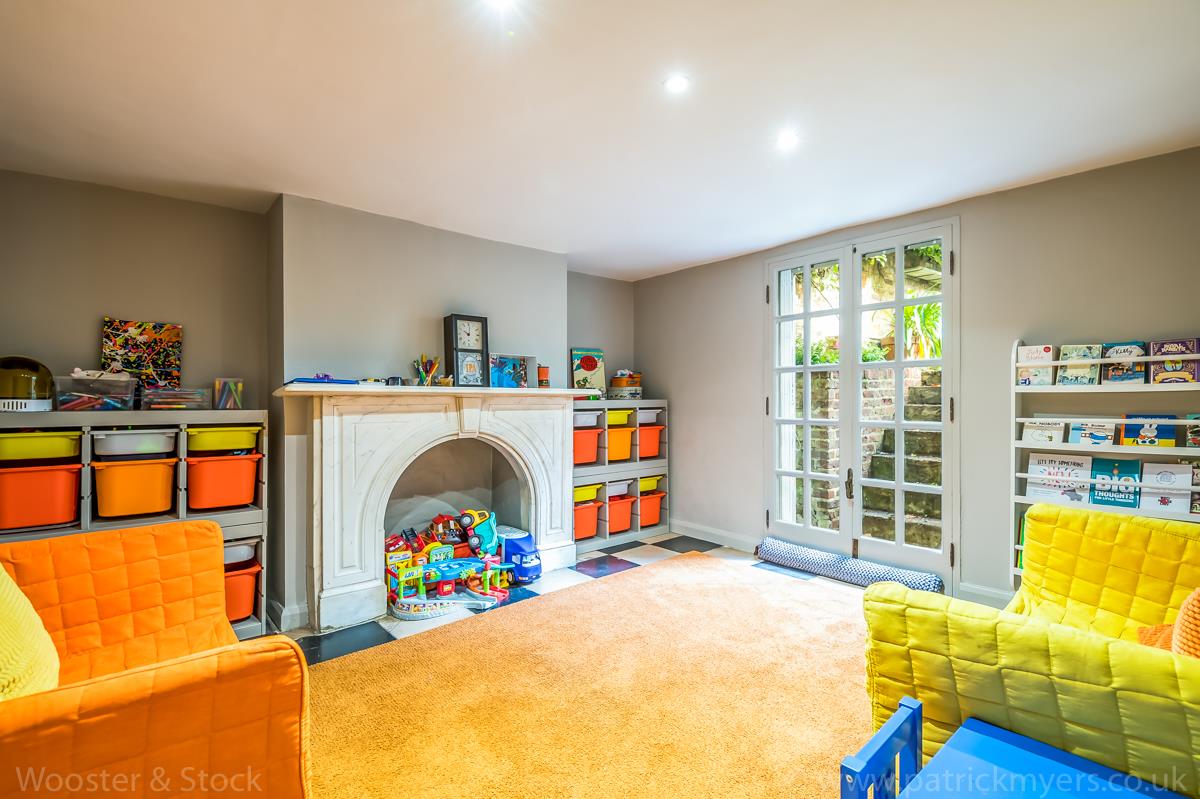House - Semi-Detached Sold in Camberwell Grove, Camberwell, SE5 876 view39