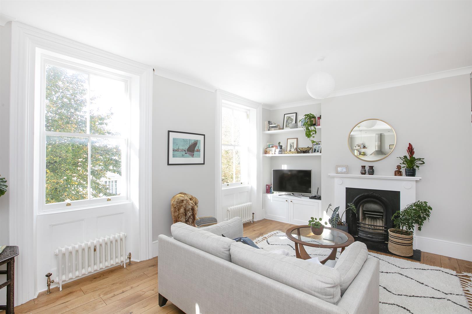 Flat - Conversion Sold in Camberwell Grove, Camberwell, SE5 879 view2
