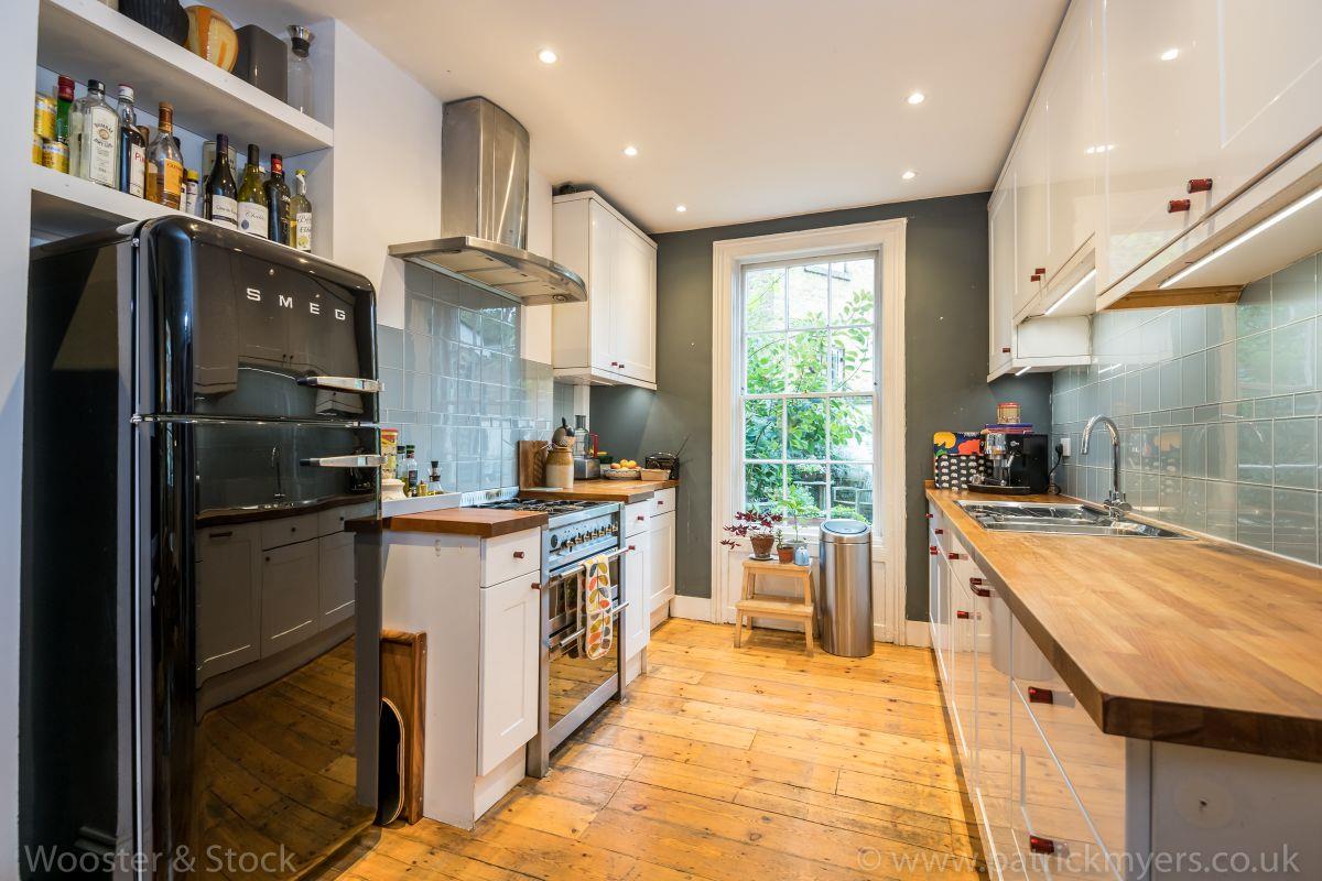 House - Terraced Sold in Camberwell Grove, Camberwell, SE5 885 view4