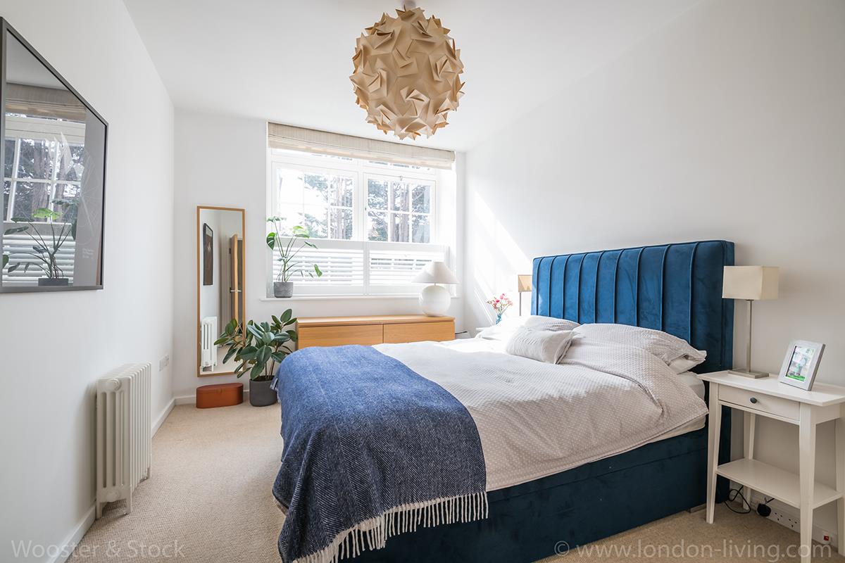 Flat - Conversion Under Offer in Camberwell Grove, Camberwell, SE5 919 view11