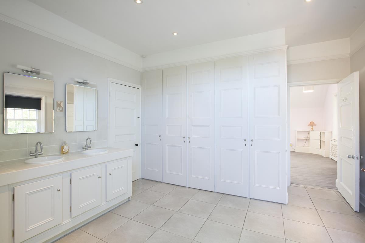 House - Detached Under Offer in Champion Hill, Camberwell, SE5 800 view35