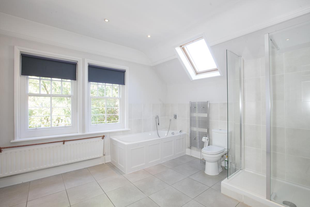 House - Detached Under Offer in Champion Hill, Camberwell, SE5 800 view33