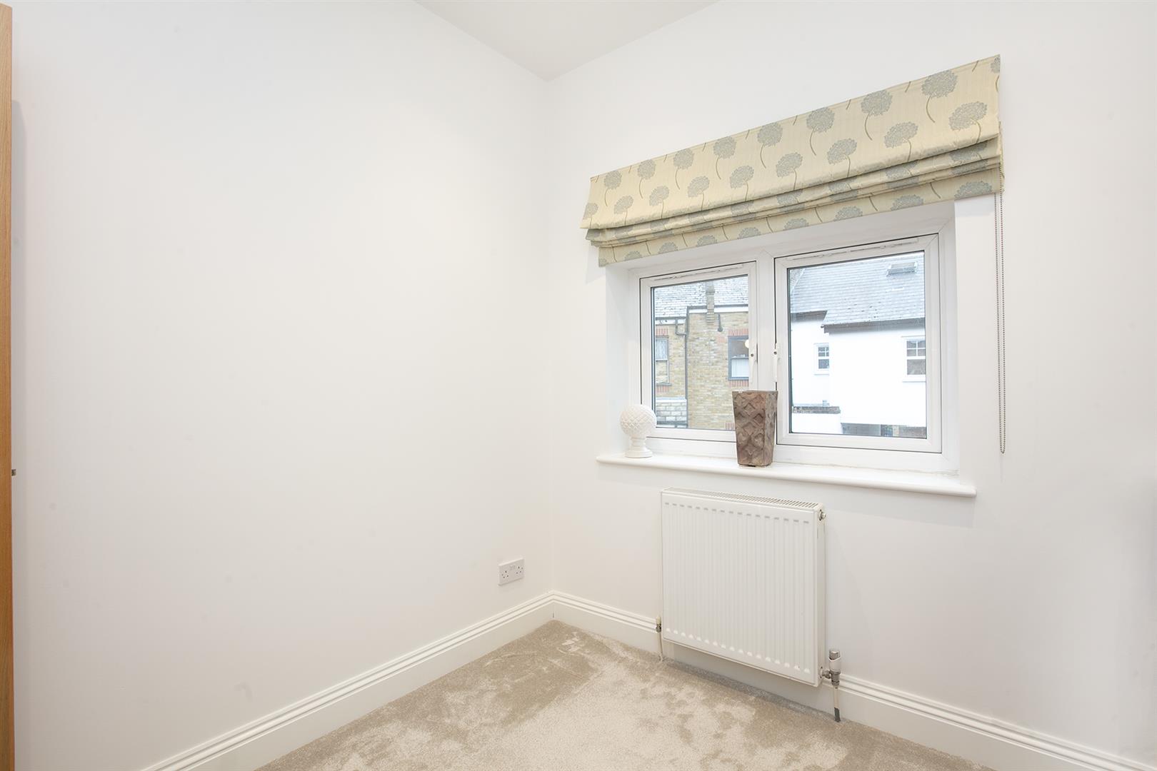 Flat/Apartment For Sale in Coleman Road, Camberwell, SE5 908 view13