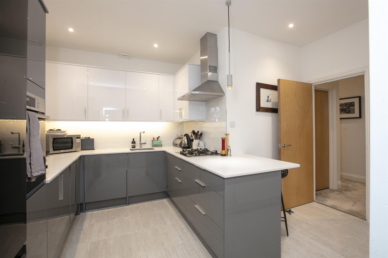 Flat/Apartment For Sale in Coleman Road, Camberwell, SE5 908 view6