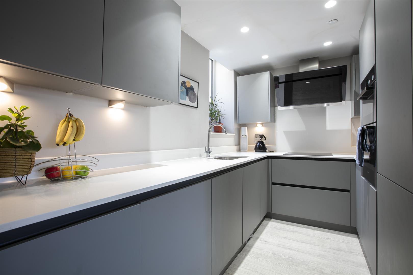 House - Terraced Under Offer in Consort Road, Peckham, SE15 1162 view6