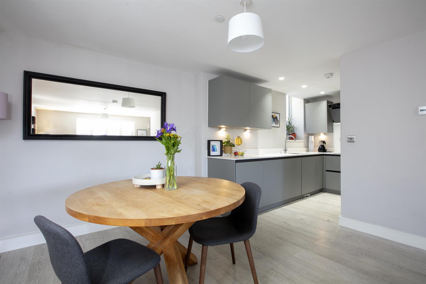 House - Terraced Under Offer in Consort Road, Peckham, SE15 1162 view2