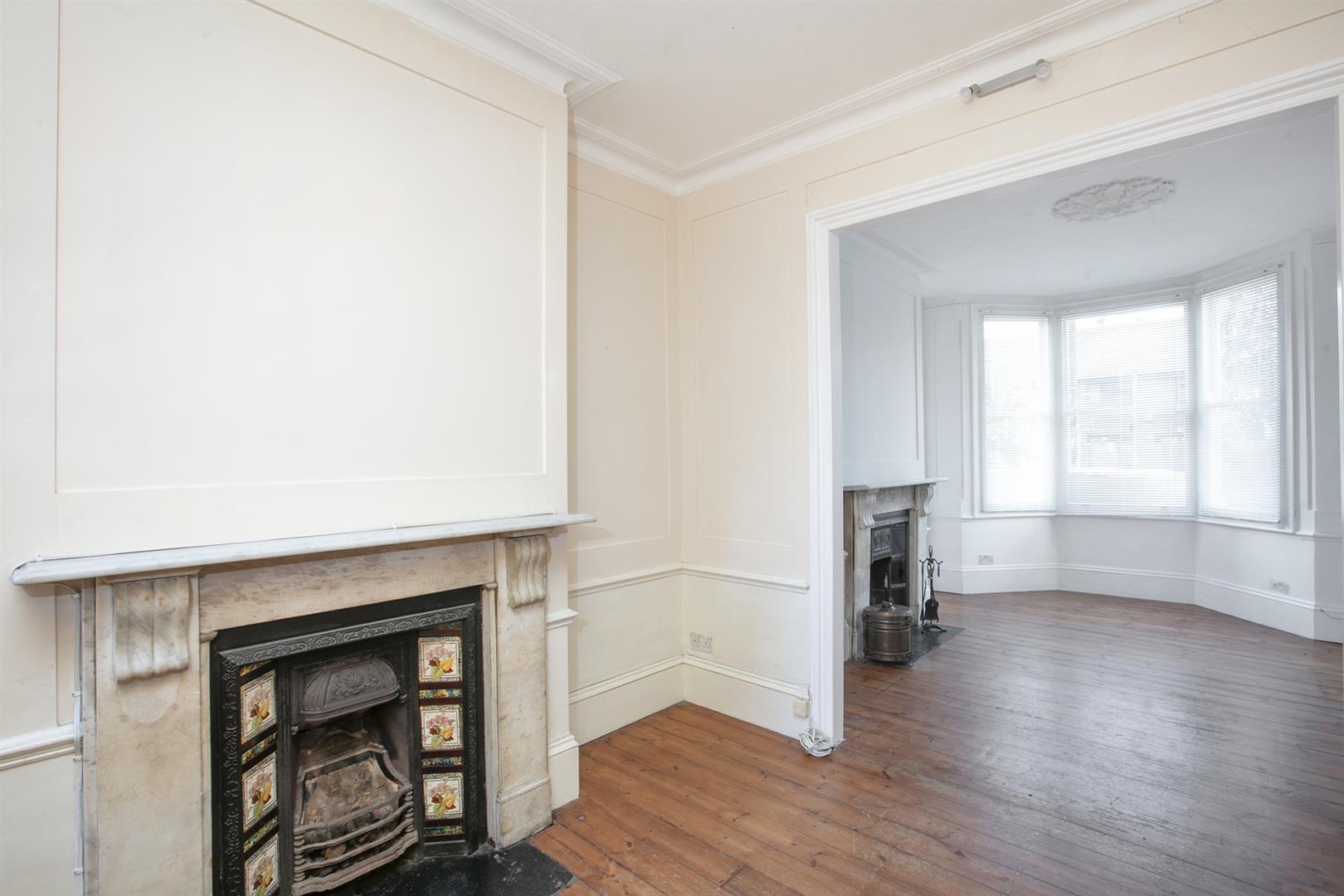 House - Terraced For Sale in Consort Road, Peckham, SE15 894 view8