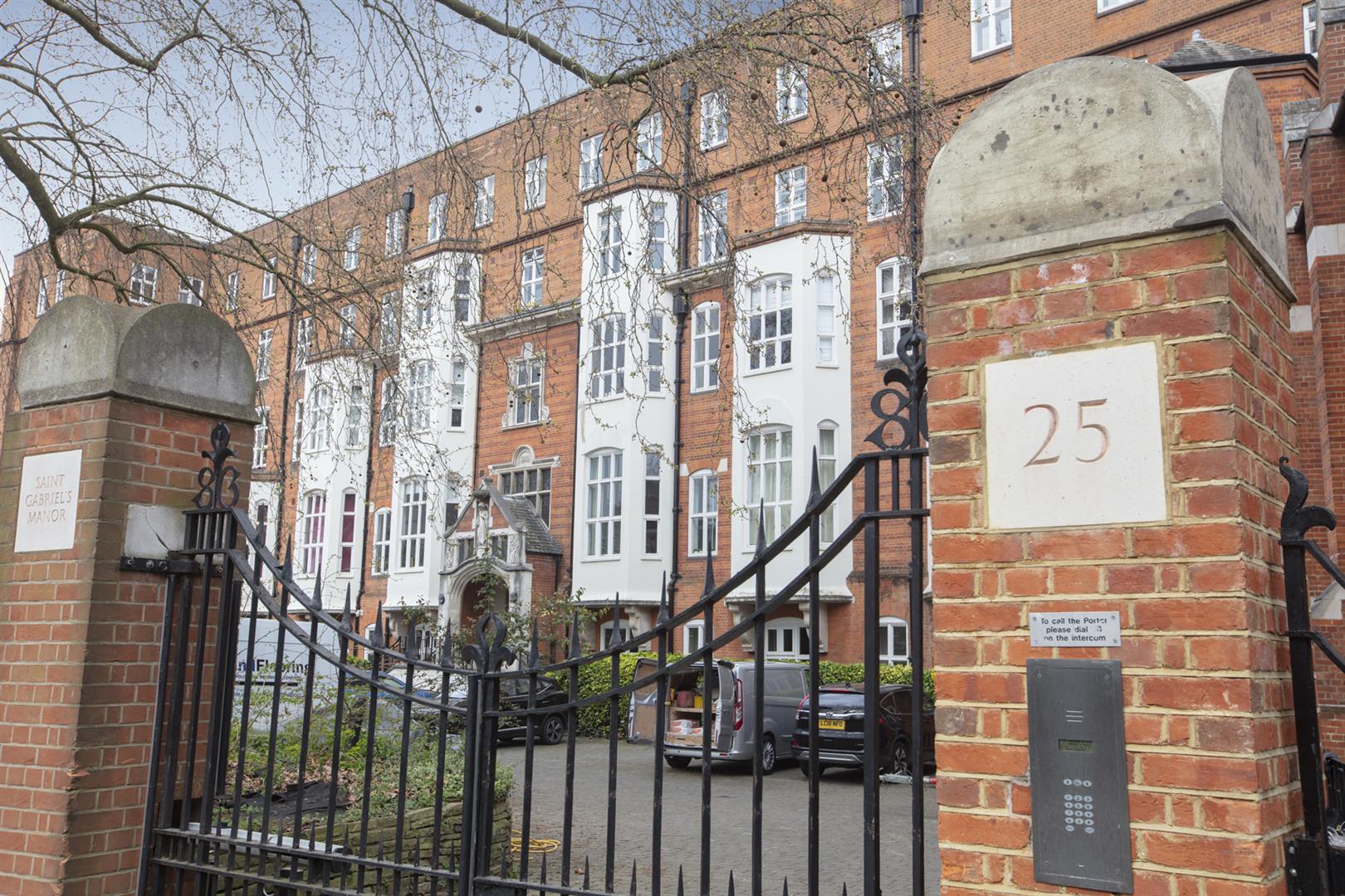 Flat - Conversion For Sale in Cormont Road, Camberwell, SE5 924 view6