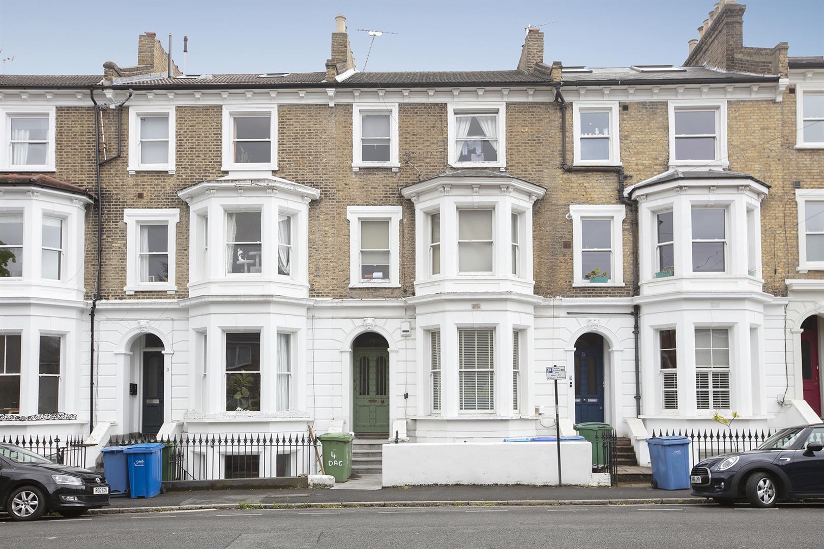 Flat/Apartment For Sale in Dagmar Road, Camberwell, SE5 1093 view3