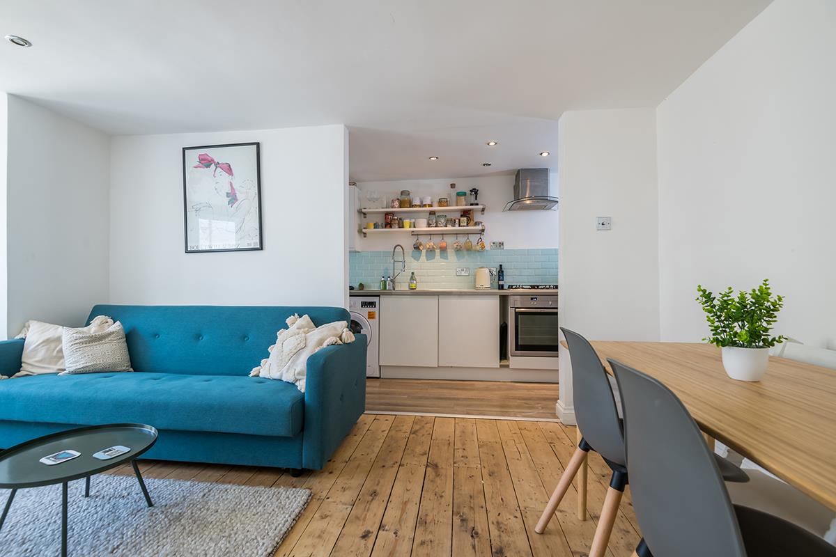 Flat - Conversion Under Offer in Dagmar Road, Camberwell, SE5 974 view4
