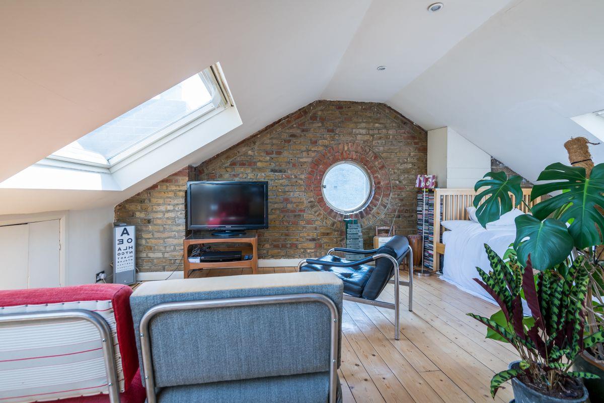 House - Terraced For Sale in Datchelor Place, Camberwell, SE5 969 view26