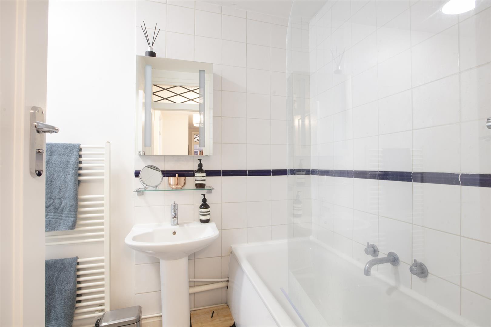 Flat/Apartment Sold in Denmark Hill, Camberwell, SE5 869 view11