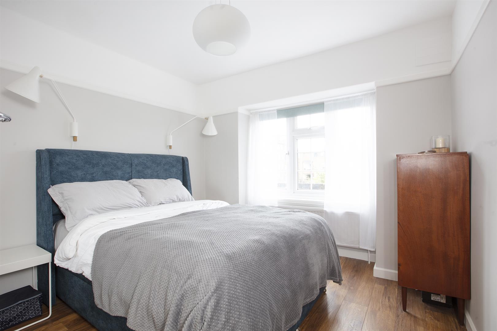 Flat/Apartment Sold in Denmark Hill, Camberwell, SE5 869 view9
