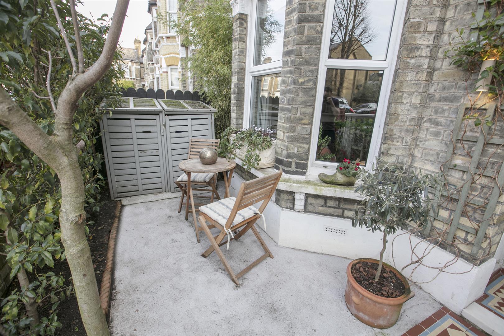 House - Terraced For Sale in Elcot Avenue, Peckham, SE15 954 view48