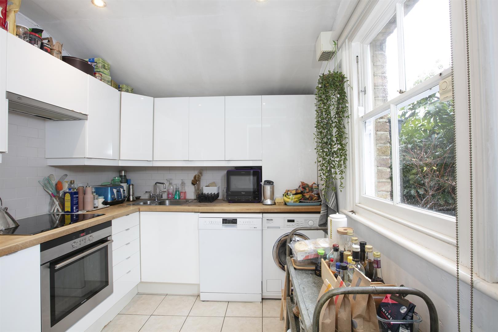 House - End Terrace For Sale in Elm Grove, Peckham, SE15 906 view8