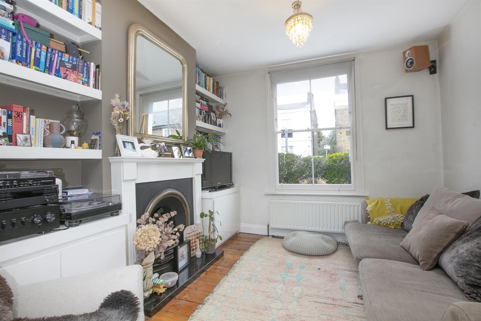 House - End Terrace For Sale in Elm Grove, Peckham, SE15 906 view9