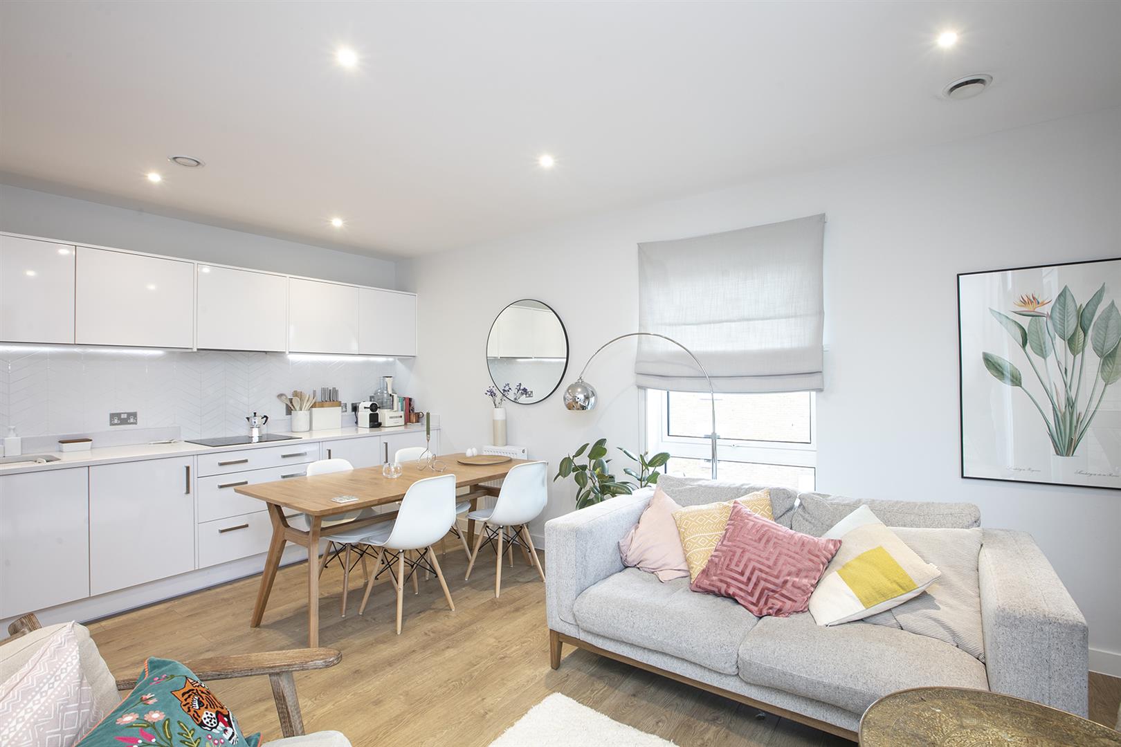 Flat - Purpose Built Sale Agreed in Elmington Road, Camberwell, SE5 846 view4