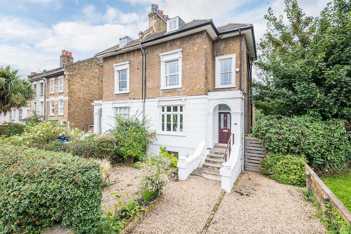 House - End Terrace Sold in Evelina Road, Nunhead, SE15 868 view1