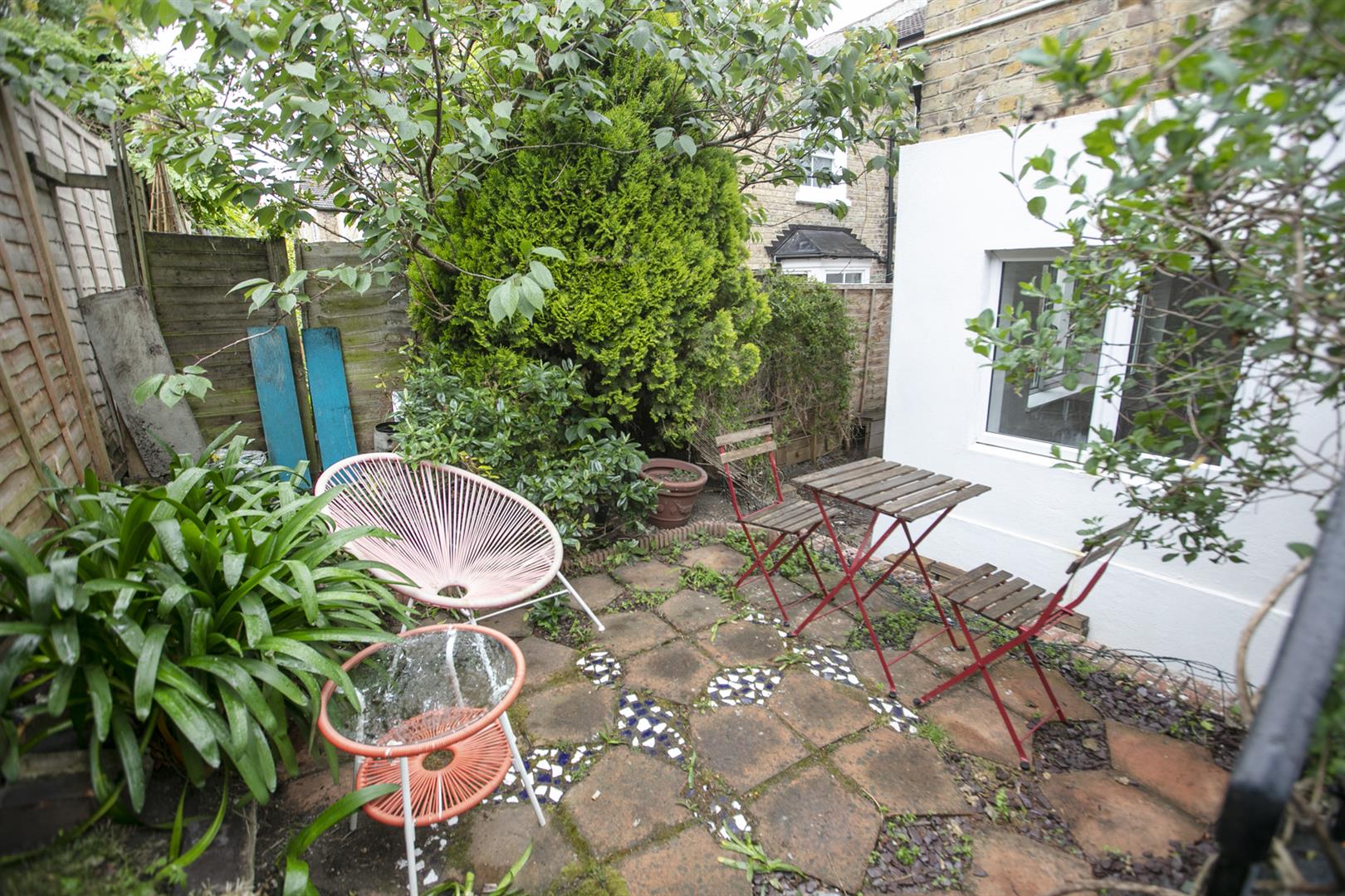 Flat - Conversion For Sale in Gairloch Road, Camberwell, SE5 956 view2