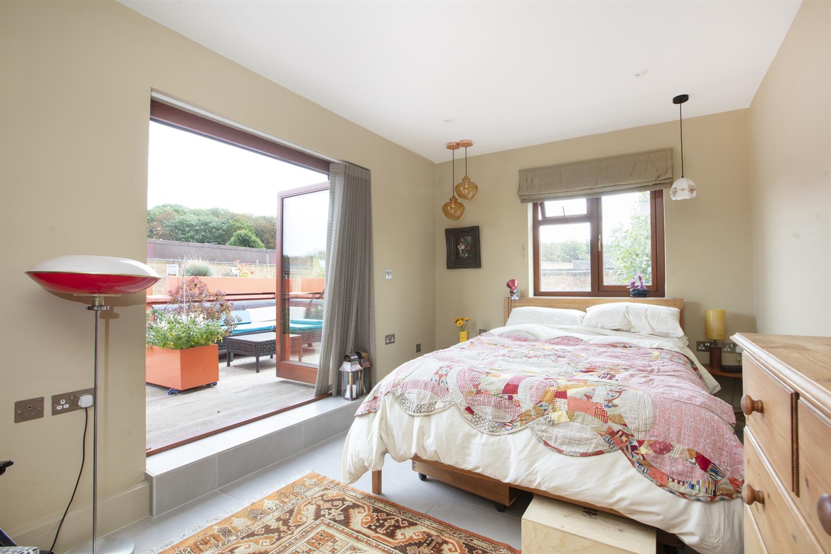 Flat - Purpose Built Sold in Gibbon Road, Nunhead, SE15 996 view11