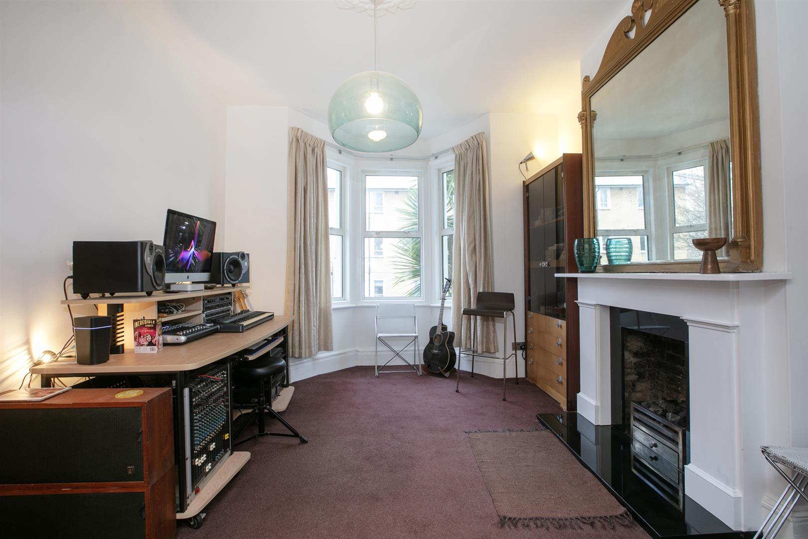 House - Terraced For Sale in Graces Road, Camberwell, SE5 1182 view16