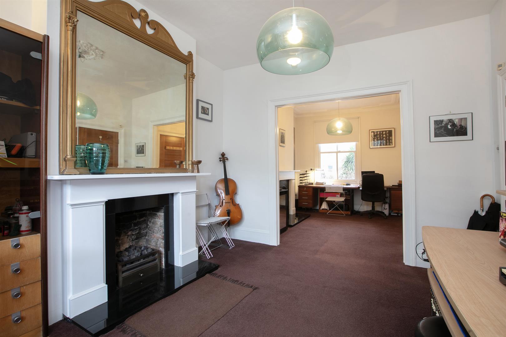 House - Terraced For Sale in Graces Road, Camberwell, SE5 1182 view10