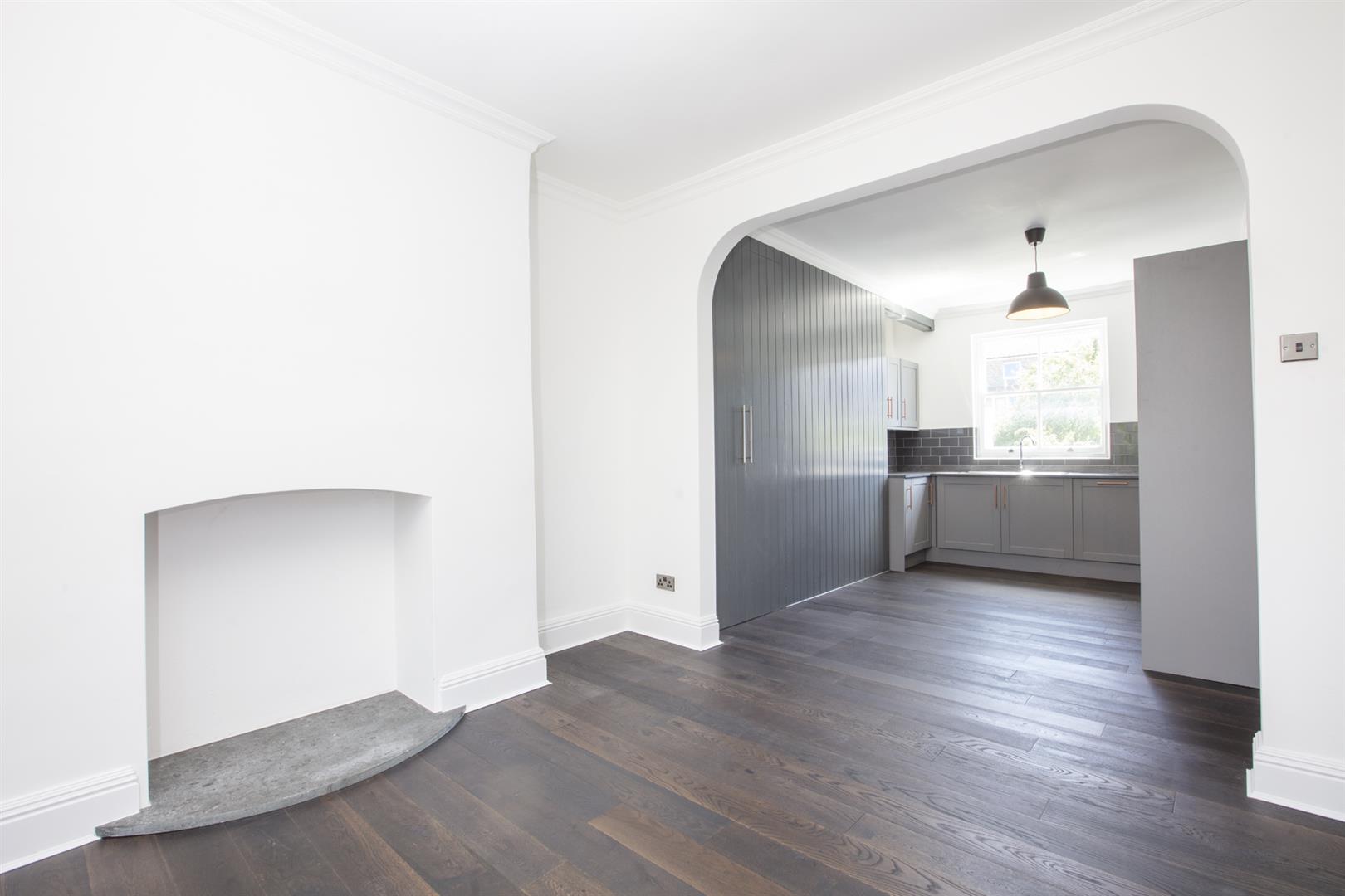 Flat - Conversion For Sale in Graces Road, Camberwell, SE5 963 view7