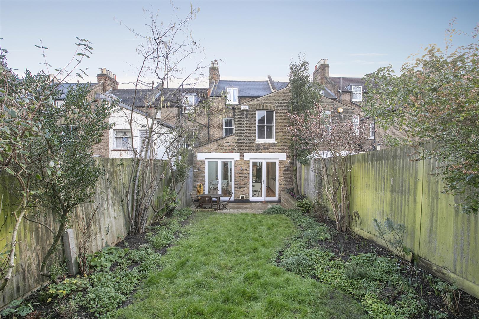 House - Terraced Sold in Grove Hill Road, Camberwell, SE5 897 view5