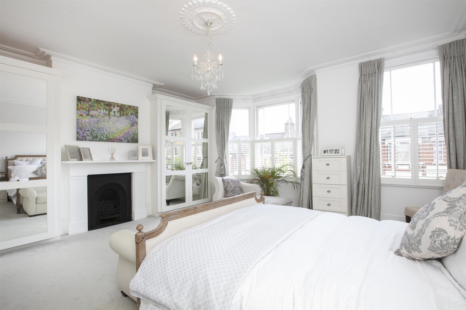 House - Terraced Under Offer in Grove Hill Road, Camberwell, SE5 957 view11