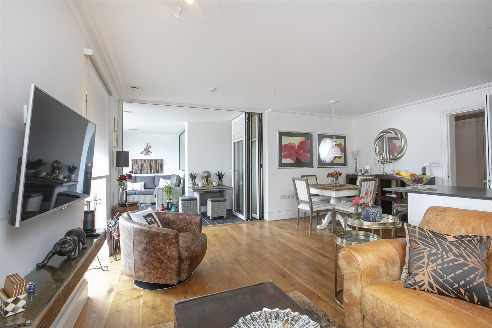 Flat - Purpose Built For Sale in Grove Lane, Camberwell, SE5 857 view2