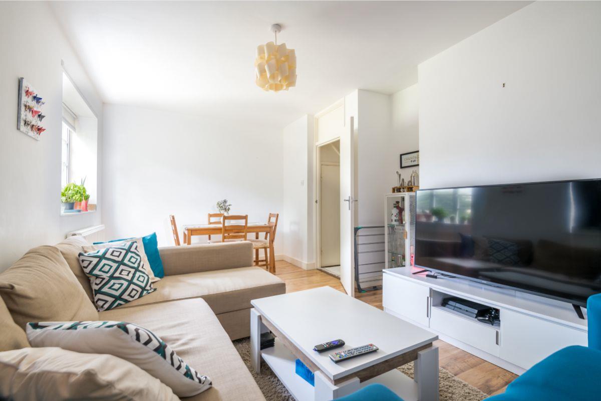 Flat - Conversion For Sale in Grove Lane, Camberwell, SE5 968 view2